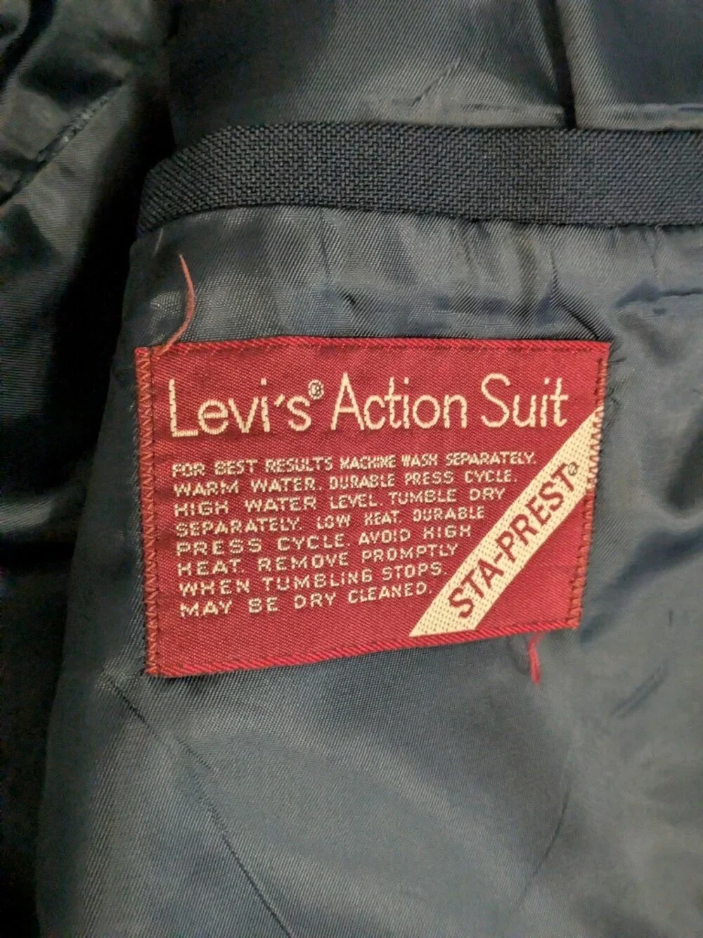 VTG Levis Action Suit Blazer Mens Navy Blue Sta-Prest 70s Sport Coat Gold Button